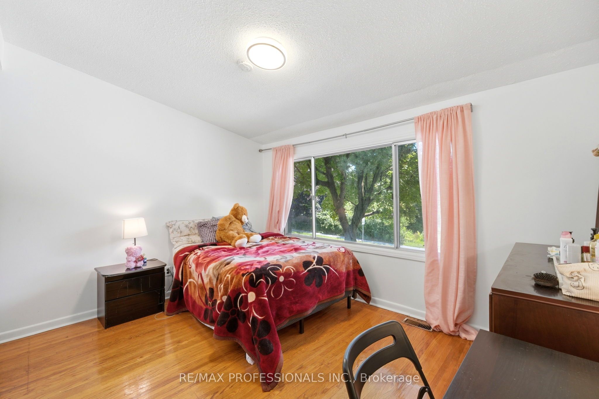 48 Three Valleys Drive 12 Property Photo 18