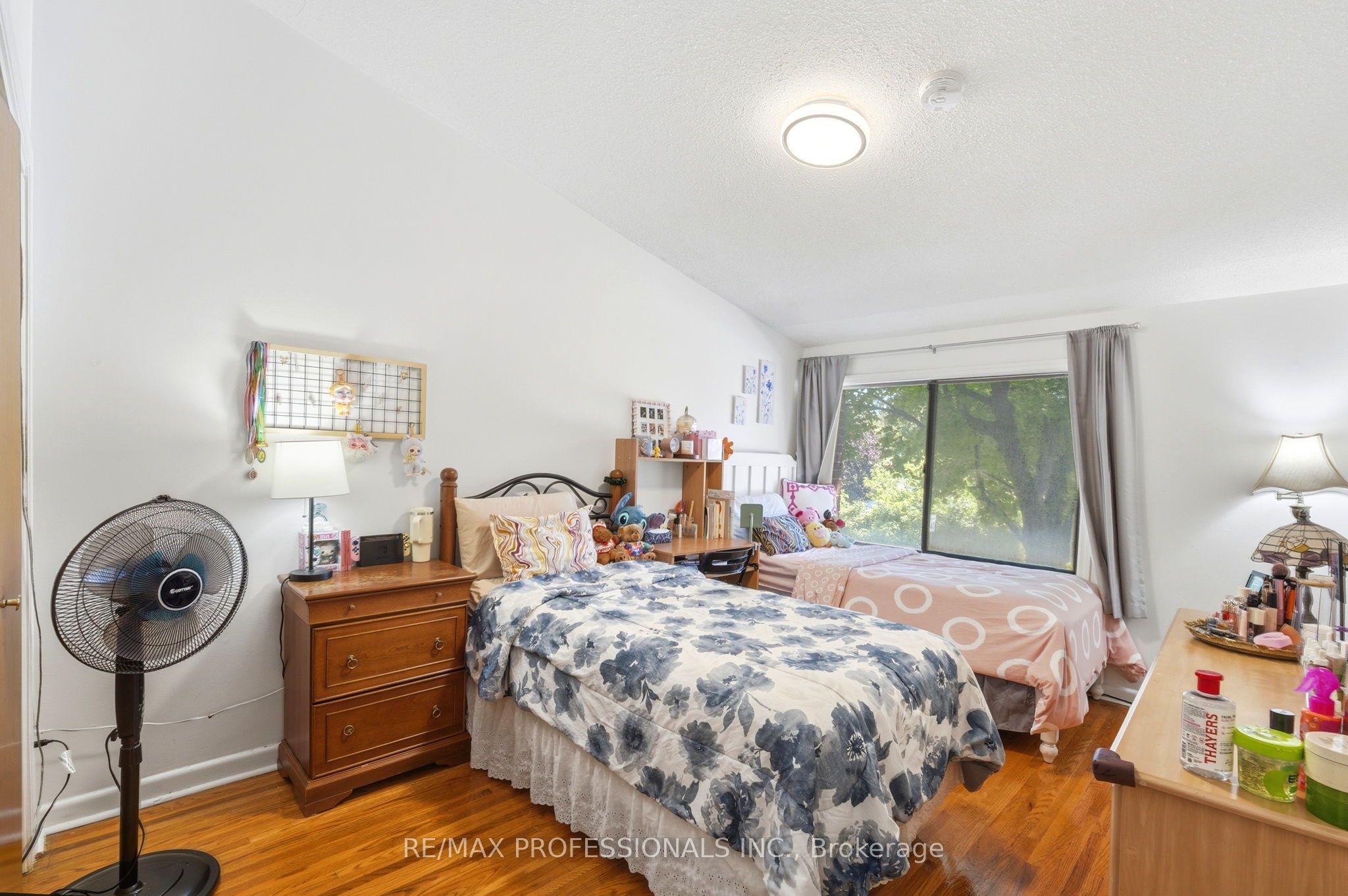 48 Three Valleys Drive 12 Property Photo 22
