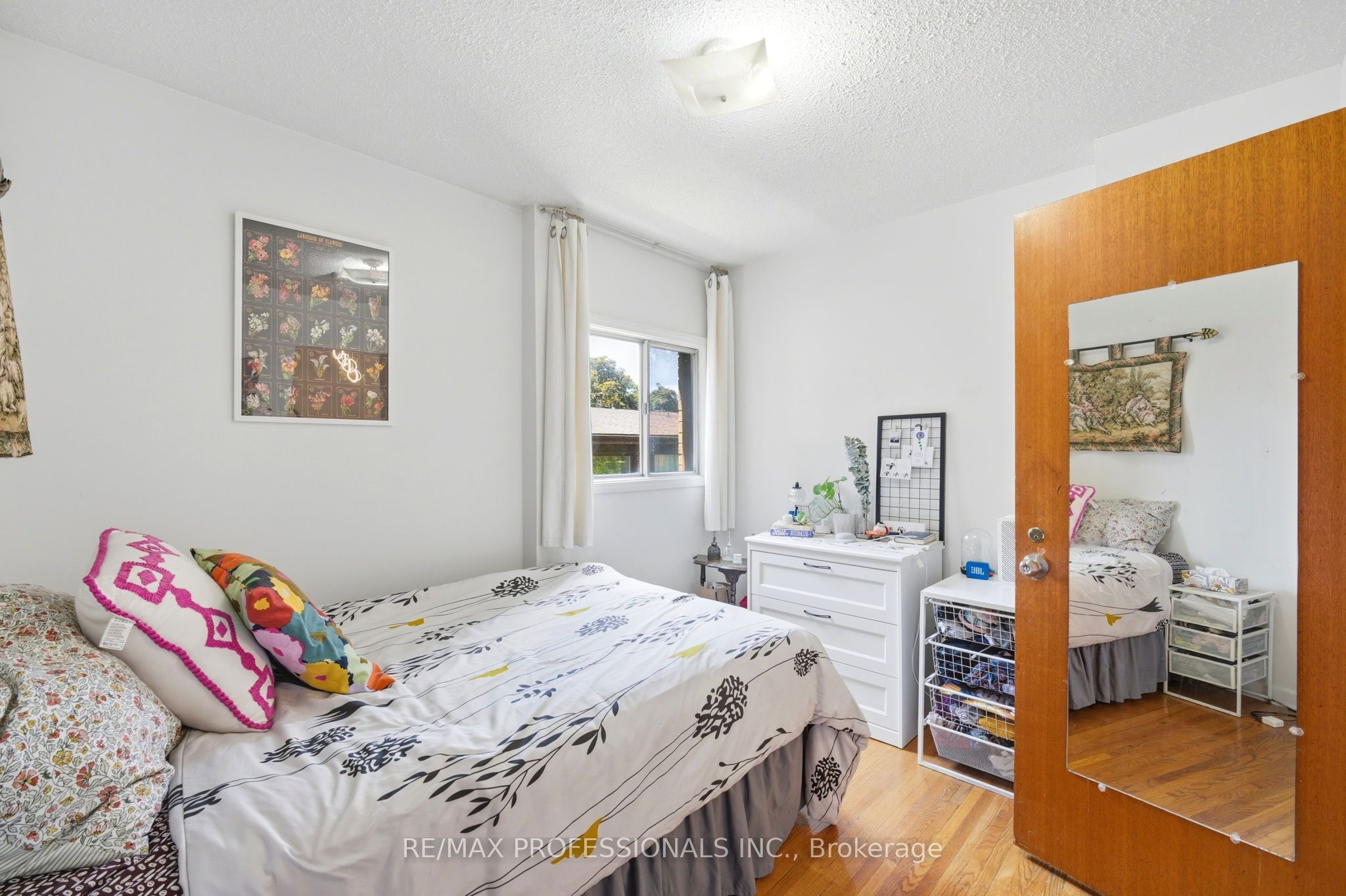 48 Three Valleys Drive 12 Property Photo 25