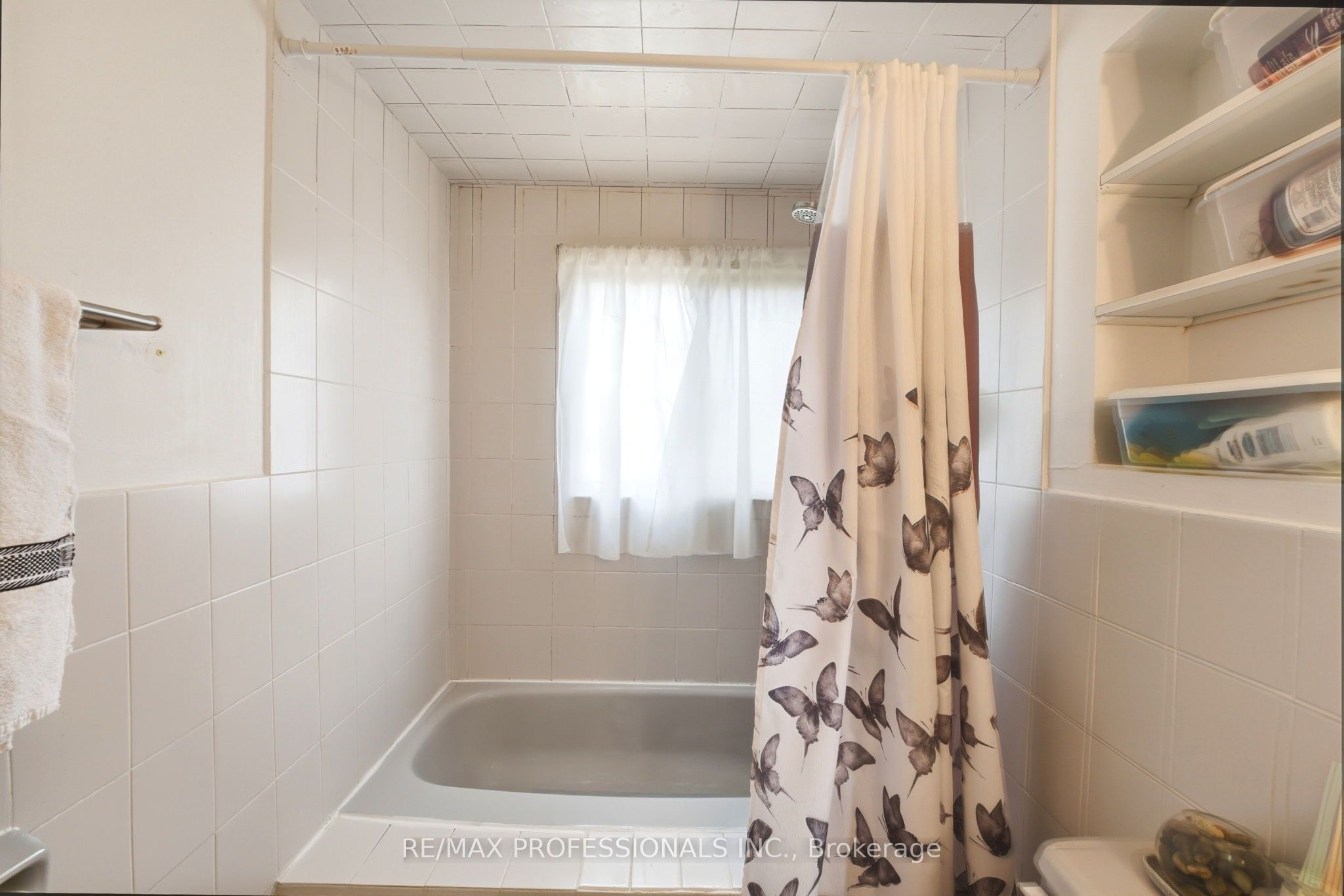48 Three Valleys Drive 12 Property Photo 30