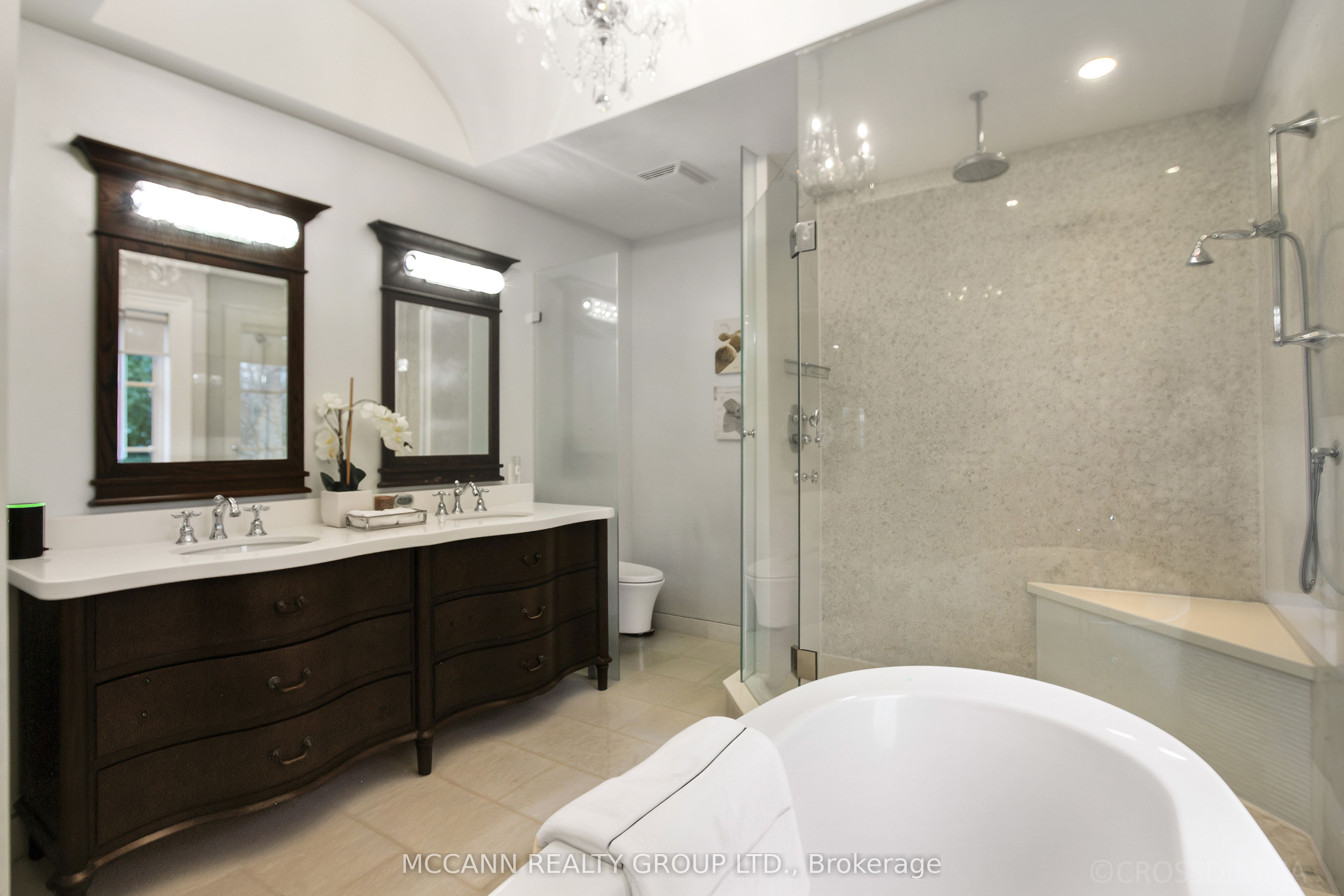 27 Strathgowan Crescent Property Photo 31