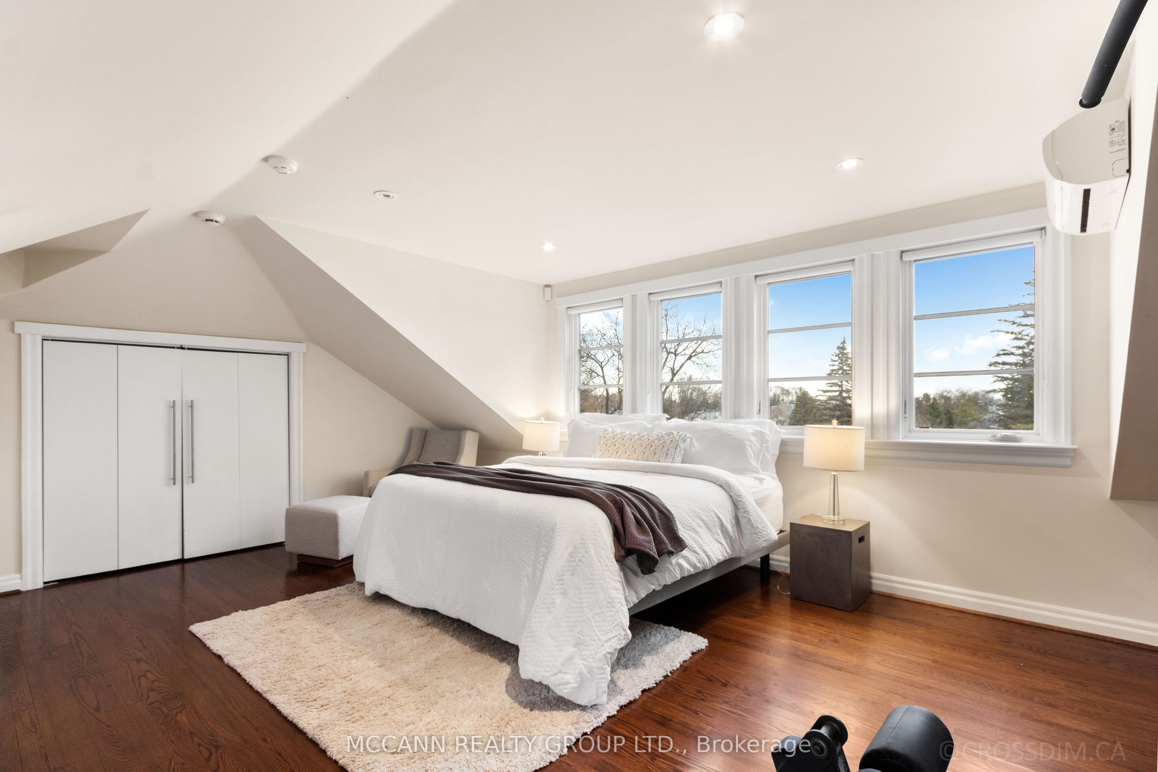27 Strathgowan Crescent Property Photo 35