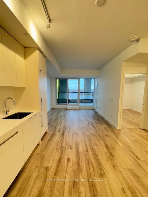 181 Sheppard Avenue E 619 Property Photo 6