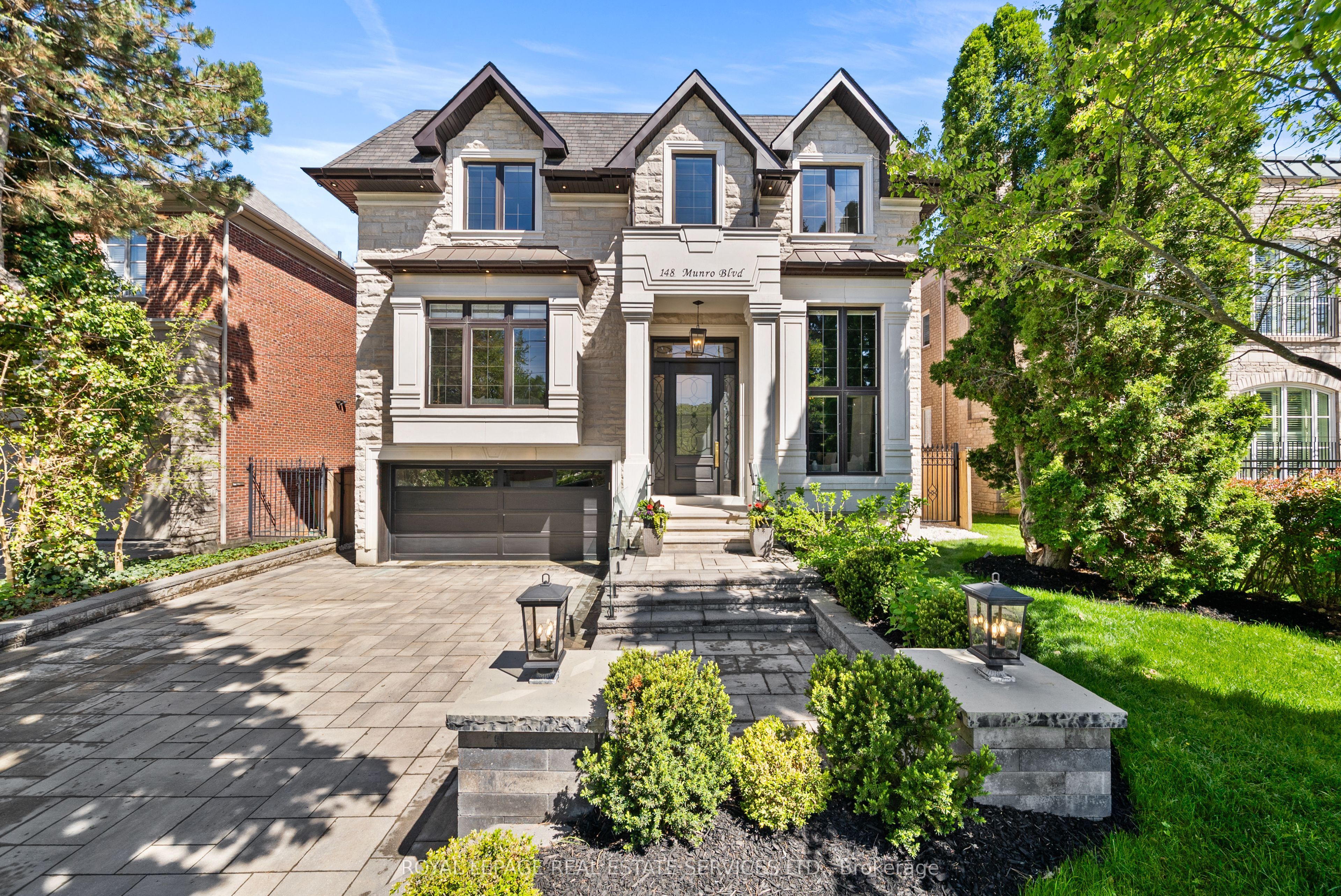 148 Munro Boulevard Property Photo 4