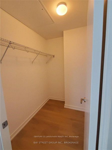 115 Mcmahon Drive 910 Property Photo 11