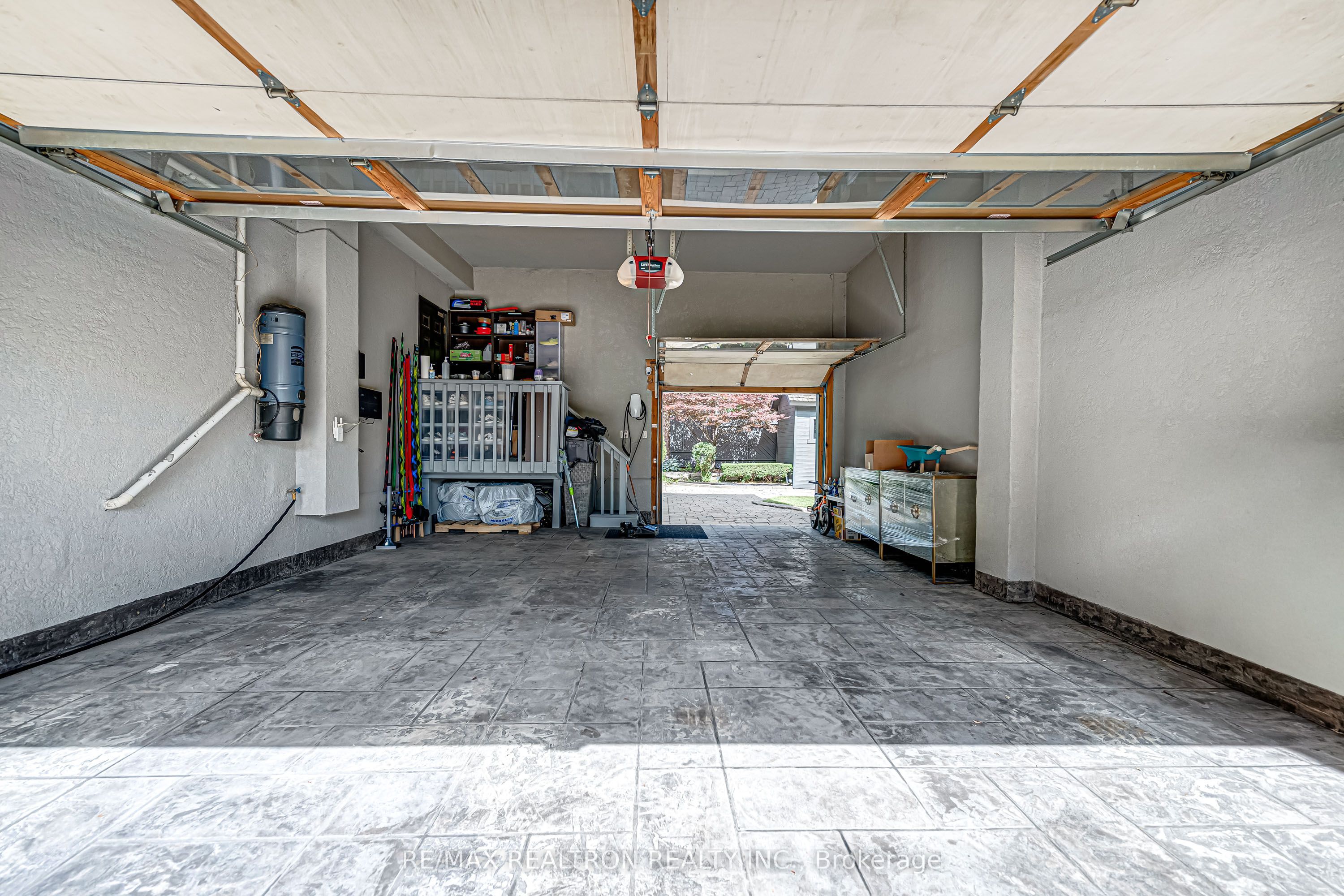 37 Stuart Crescent Property Photo 50