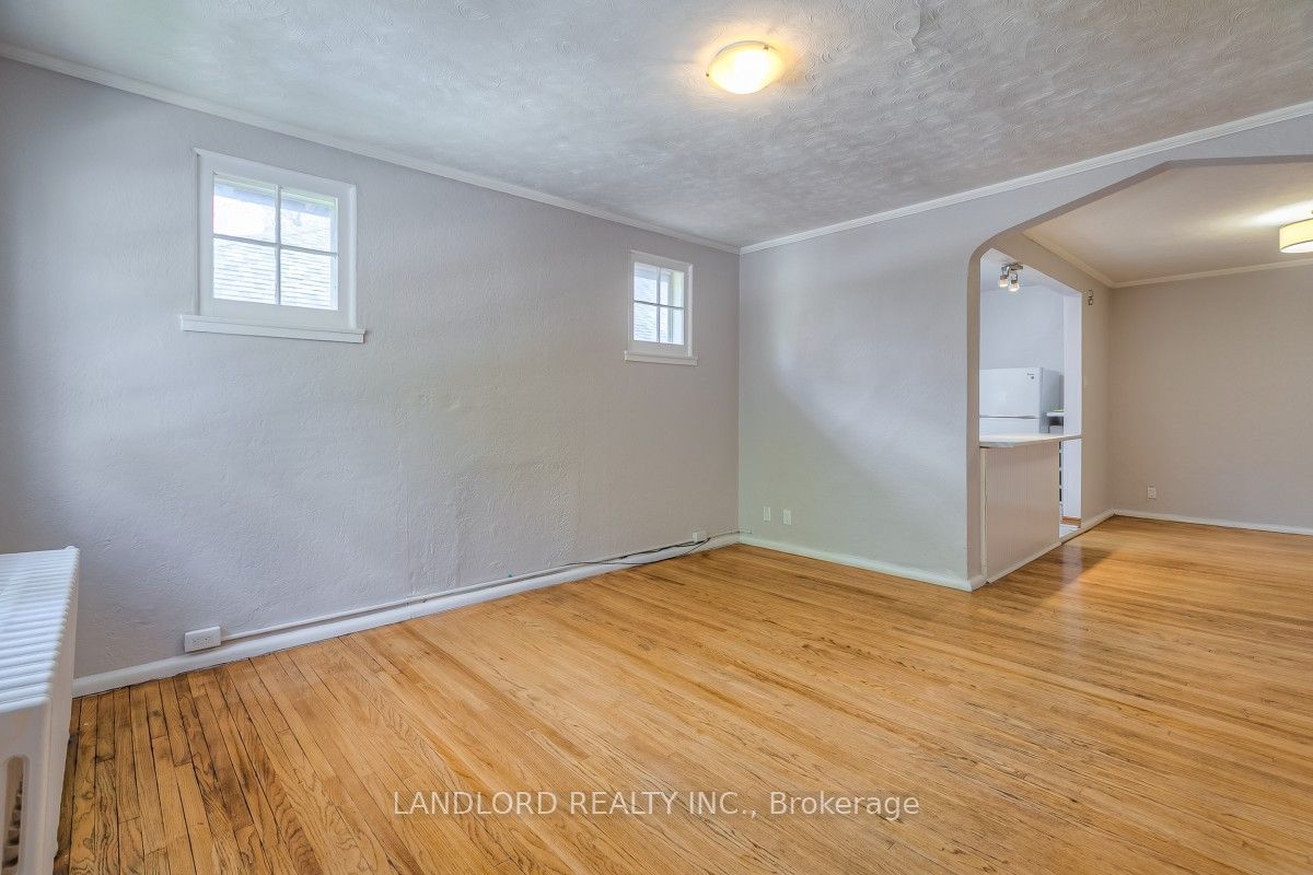 20 Acacia Road Upper Property Photo 6