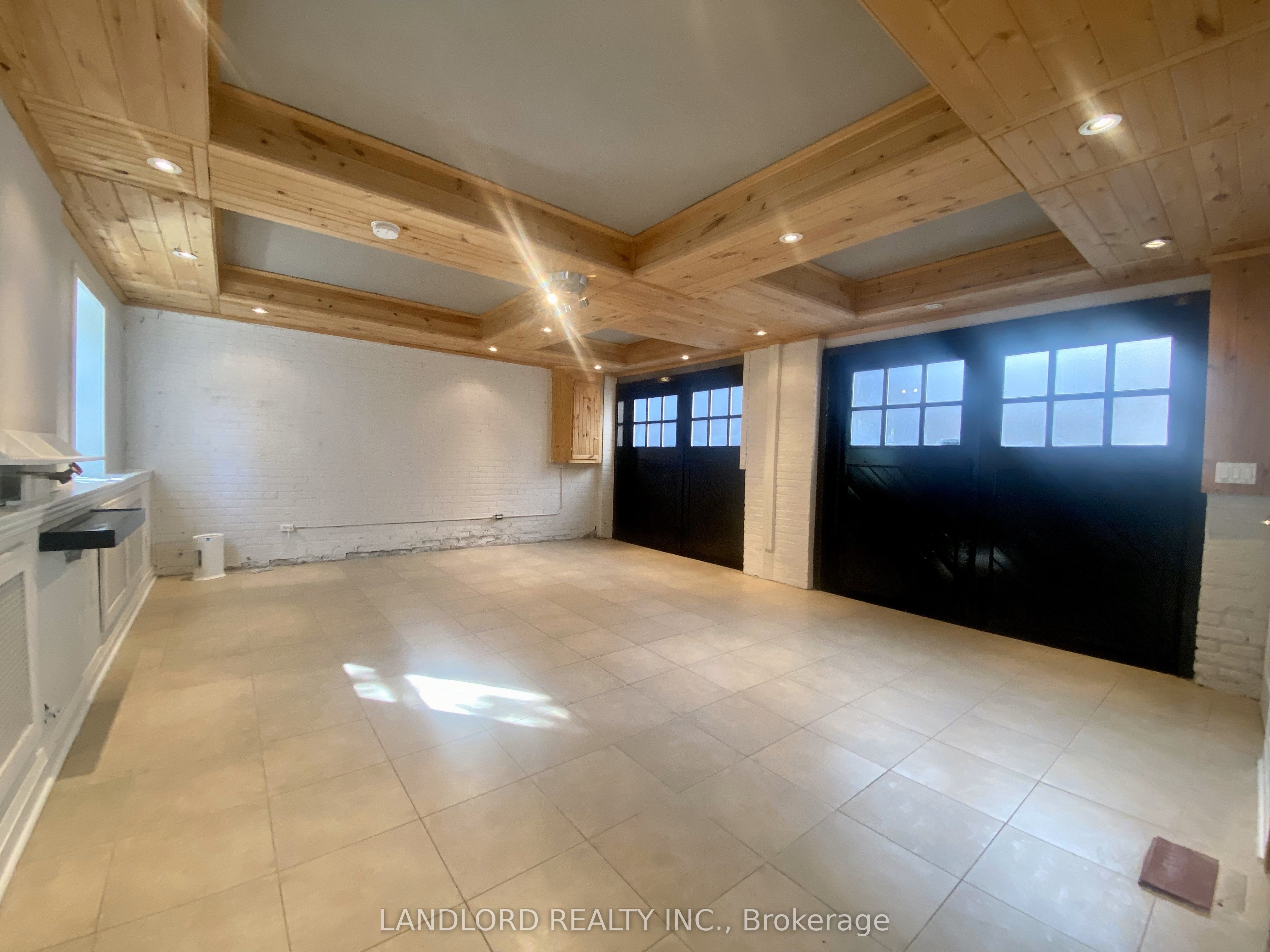 341 St Clair Avenue W E Property Photo 14
