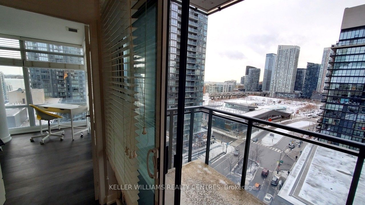 4 K E Spadina Avenue E 1220 Property Photo 5