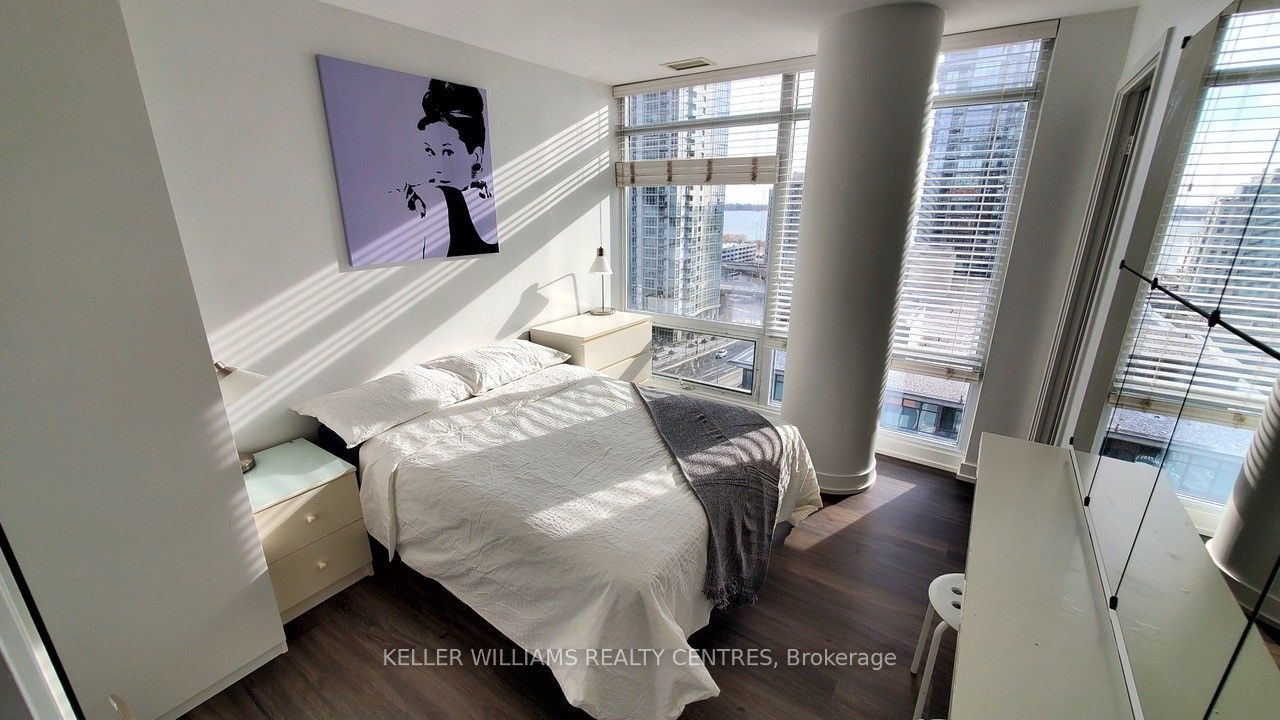 4 K E Spadina Avenue E 1220 Property Photo 7