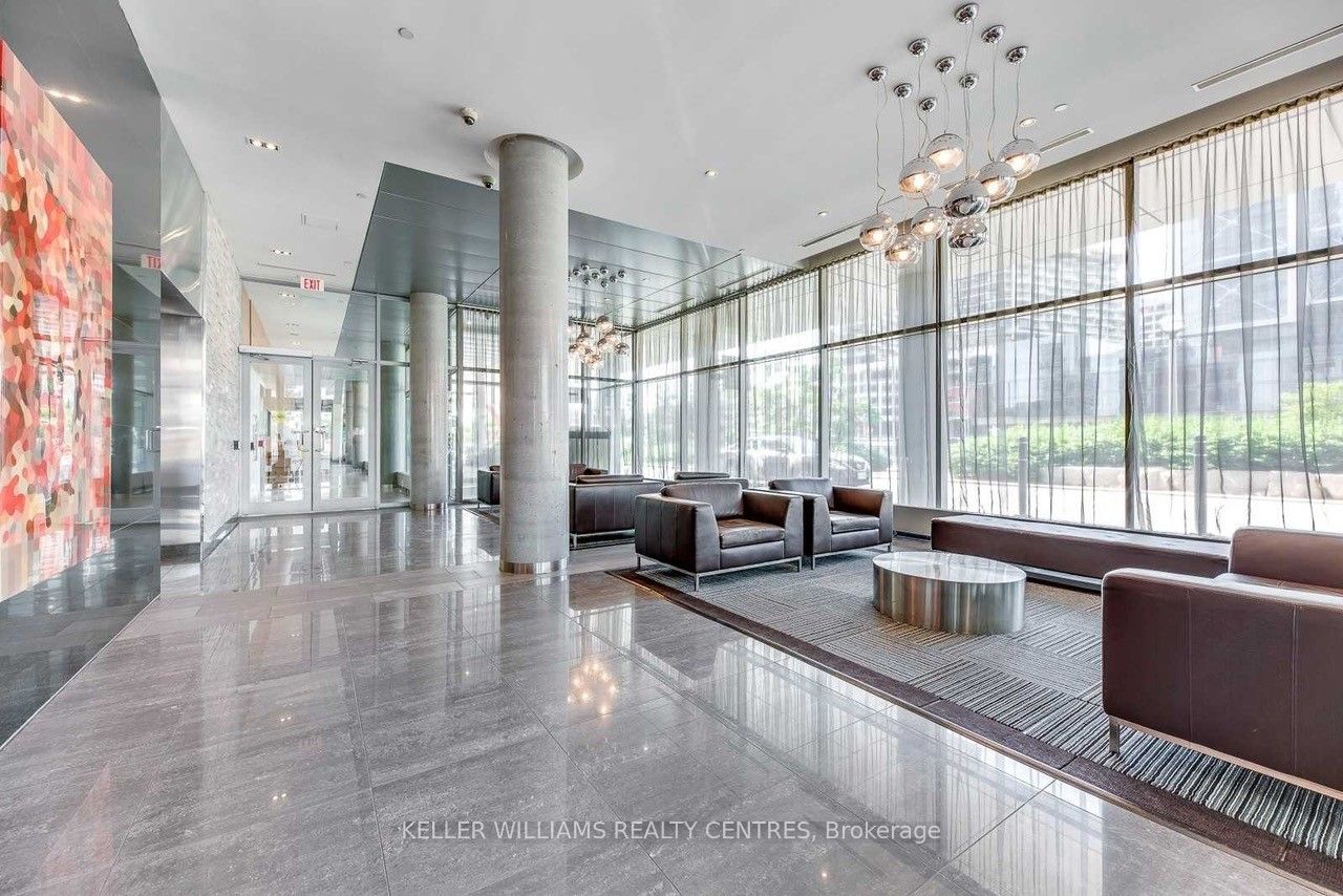 4 K E Spadina Avenue E 1220 Property Photo 14