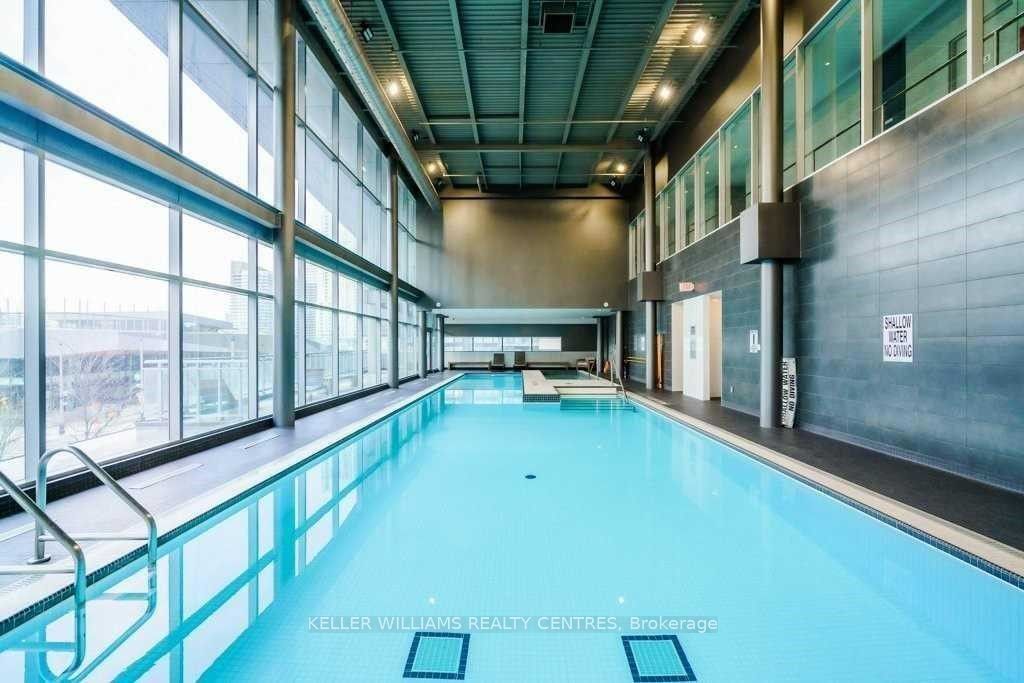 4 K E Spadina Avenue E 1220 Property Photo 15