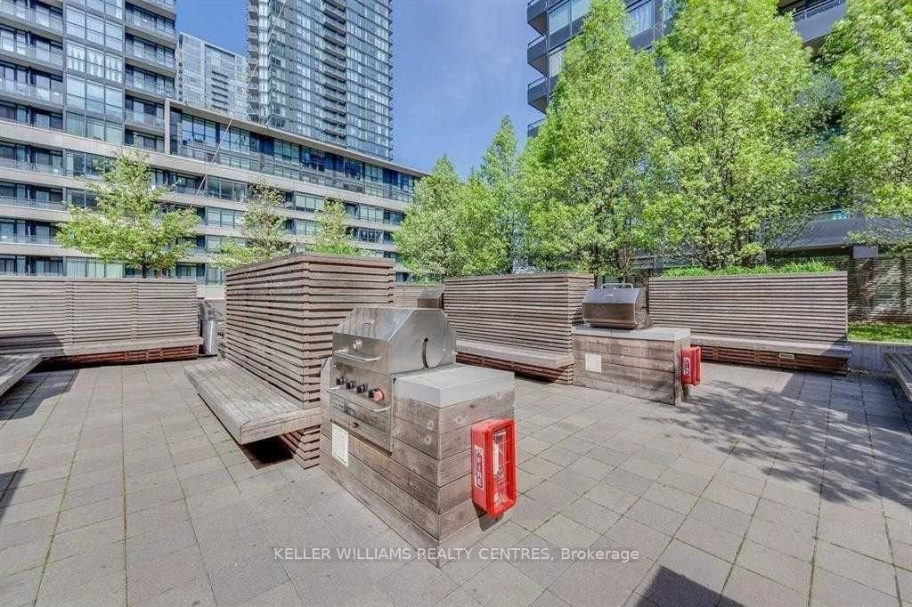4 K E Spadina Avenue E 1220 Property Photo 17