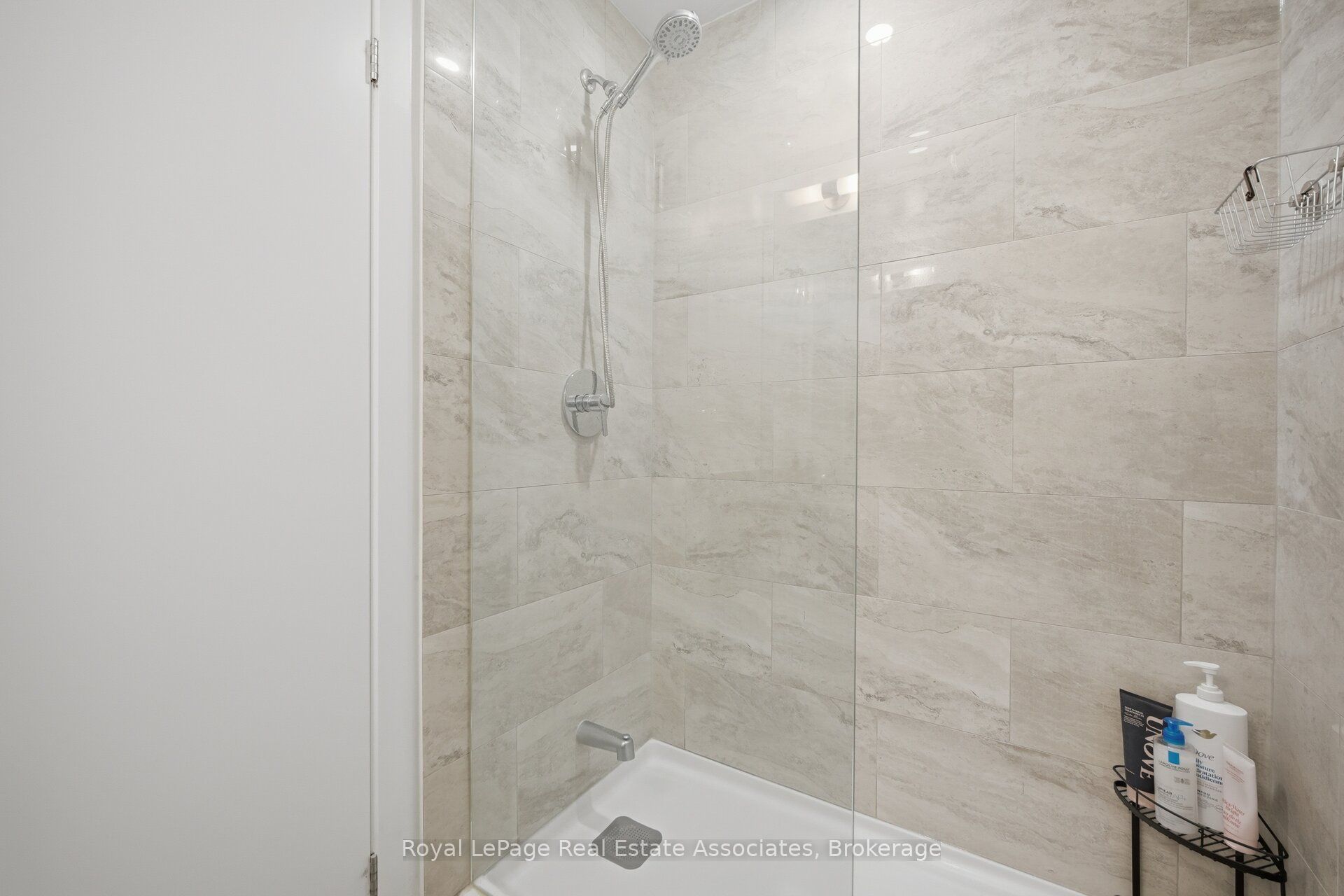 32 Forest Manor Road 207 Property Photo 22