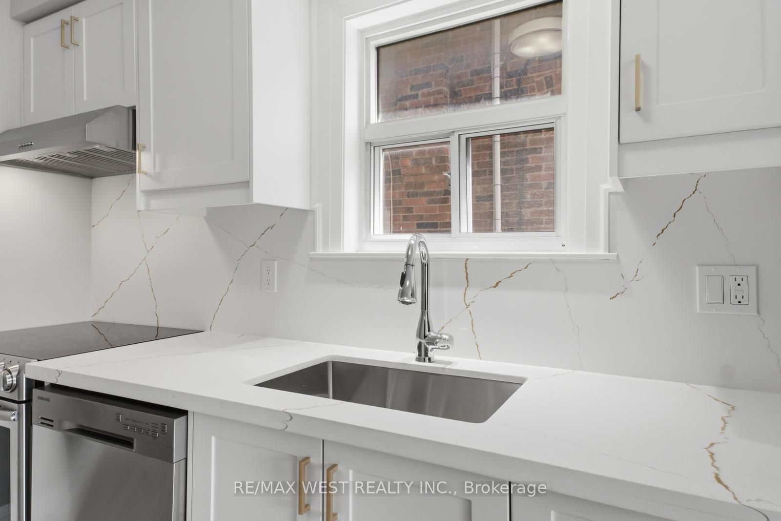 280 Westmount Avenue Property Photo 14