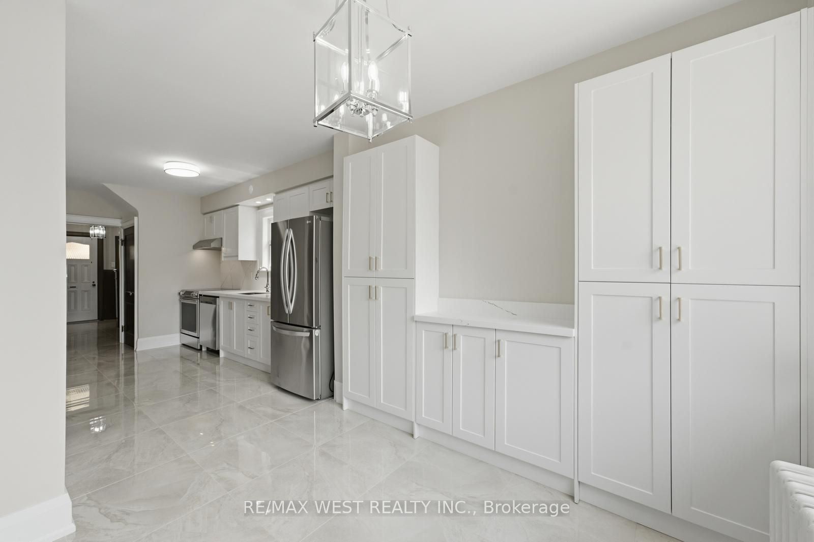 280 Westmount Avenue Property Photo 19