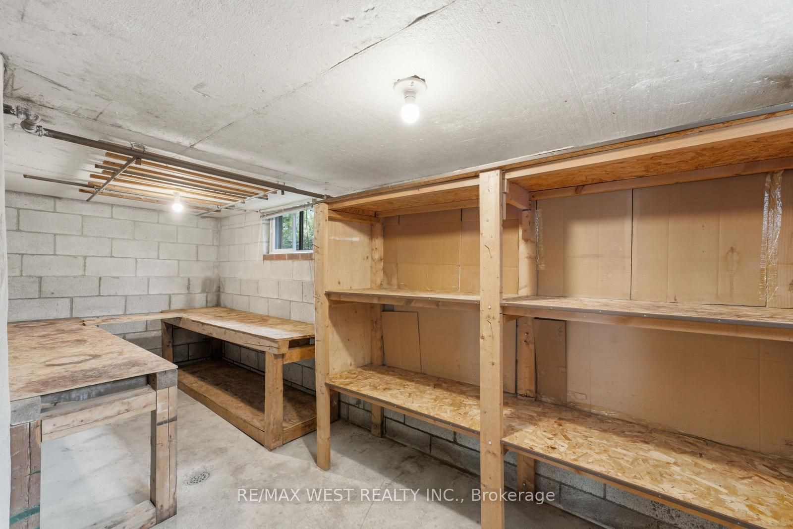 280 Westmount Avenue Property Photo 44