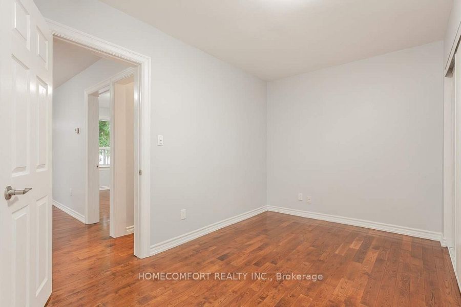 208 Manning Avenue Property Photo 9