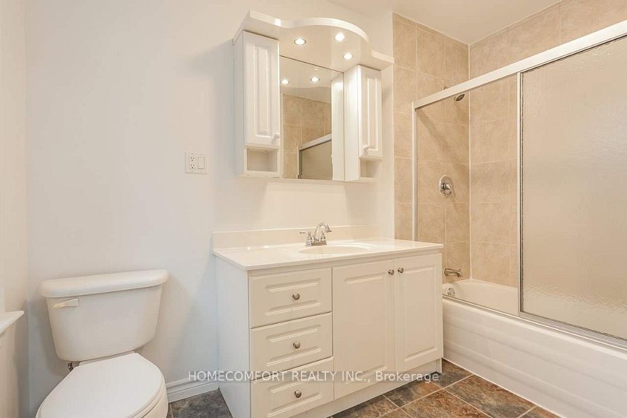 208 Manning Avenue Property Photo 11