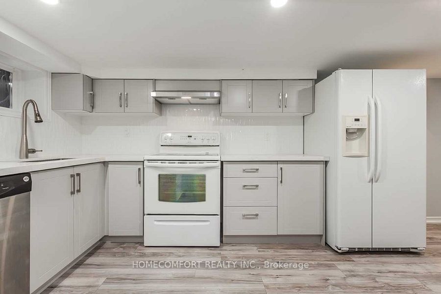 208 Manning Avenue Property Photo 13