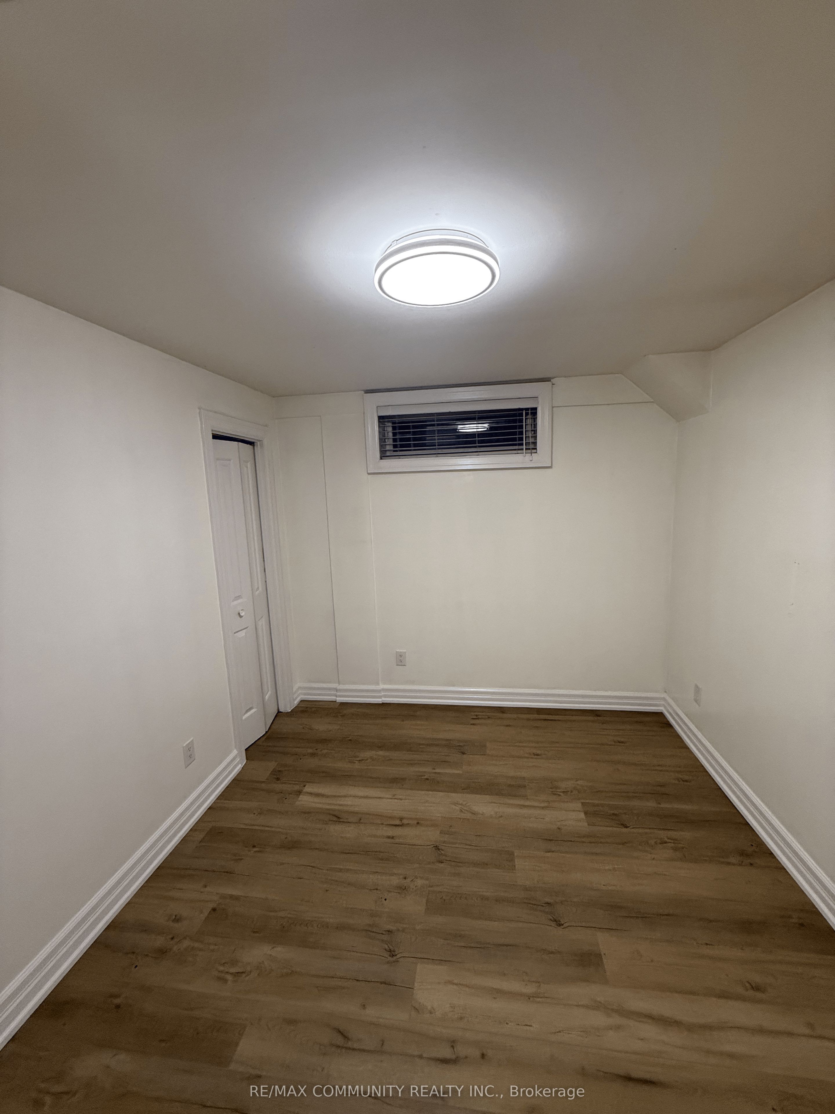 4 Lakeview Avenue Lower Property Photo 8
