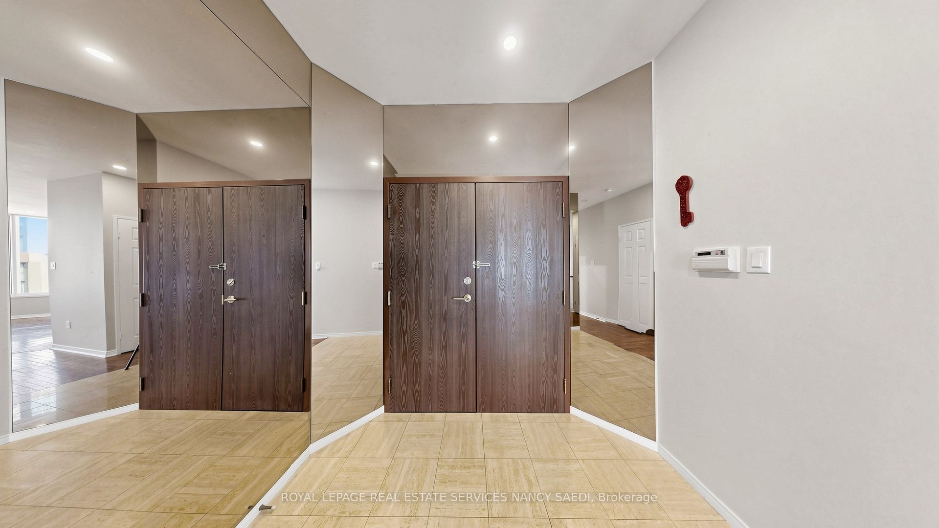 211 St Patrick Street Ph#6 Property Photo 4