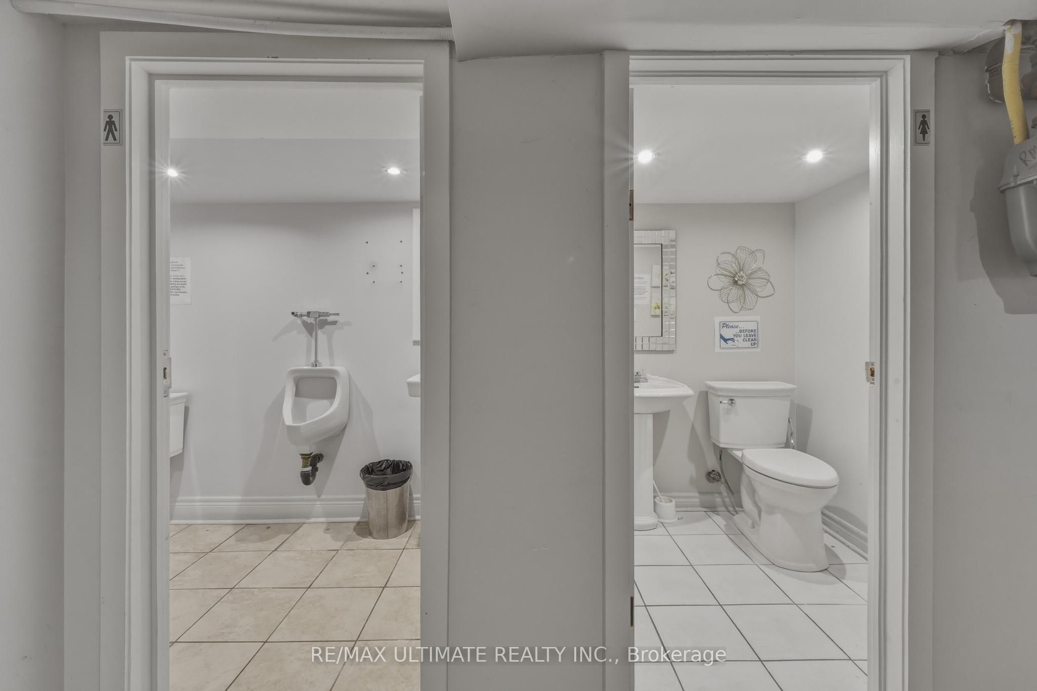 968 College Street Property Photo 20