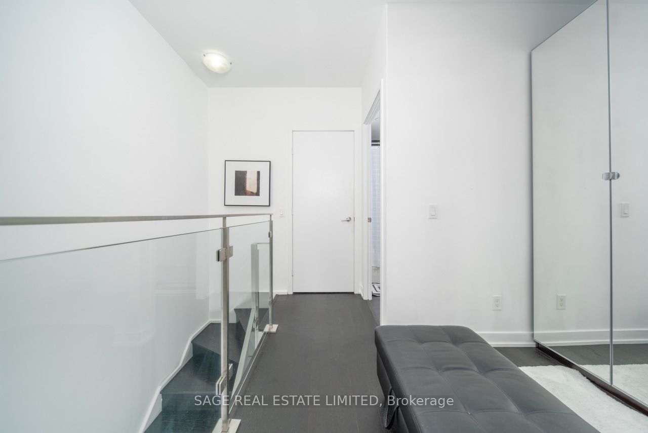 1030 King Street W 118 Property Photo 11