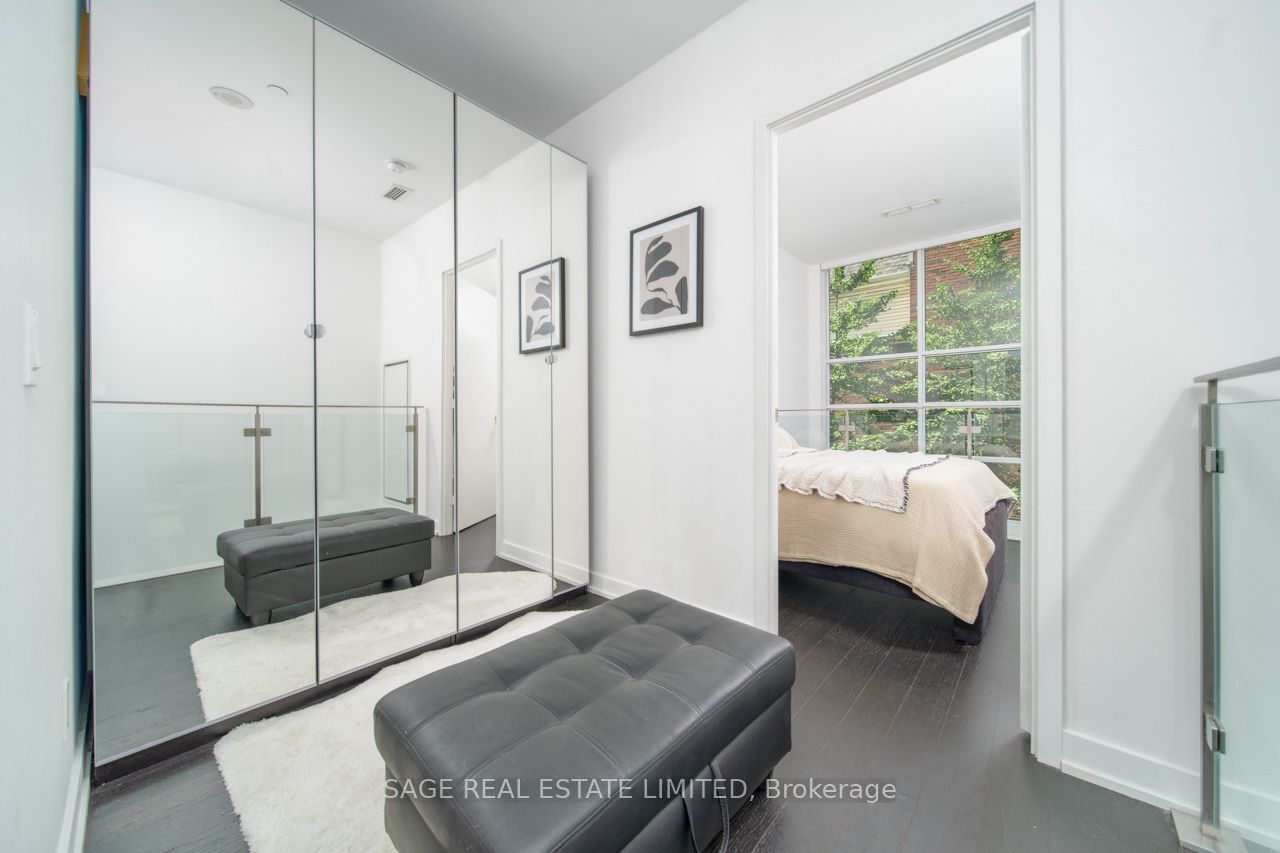 1030 King Street W 118 Property Photo 12