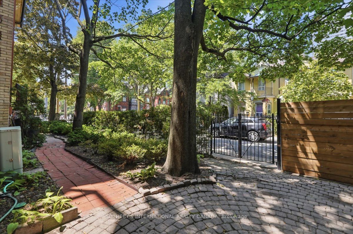 33 Rose Avenue Property Photo 40