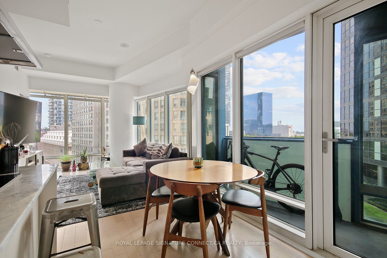 8 The Esplanade 808 Property Photo 12