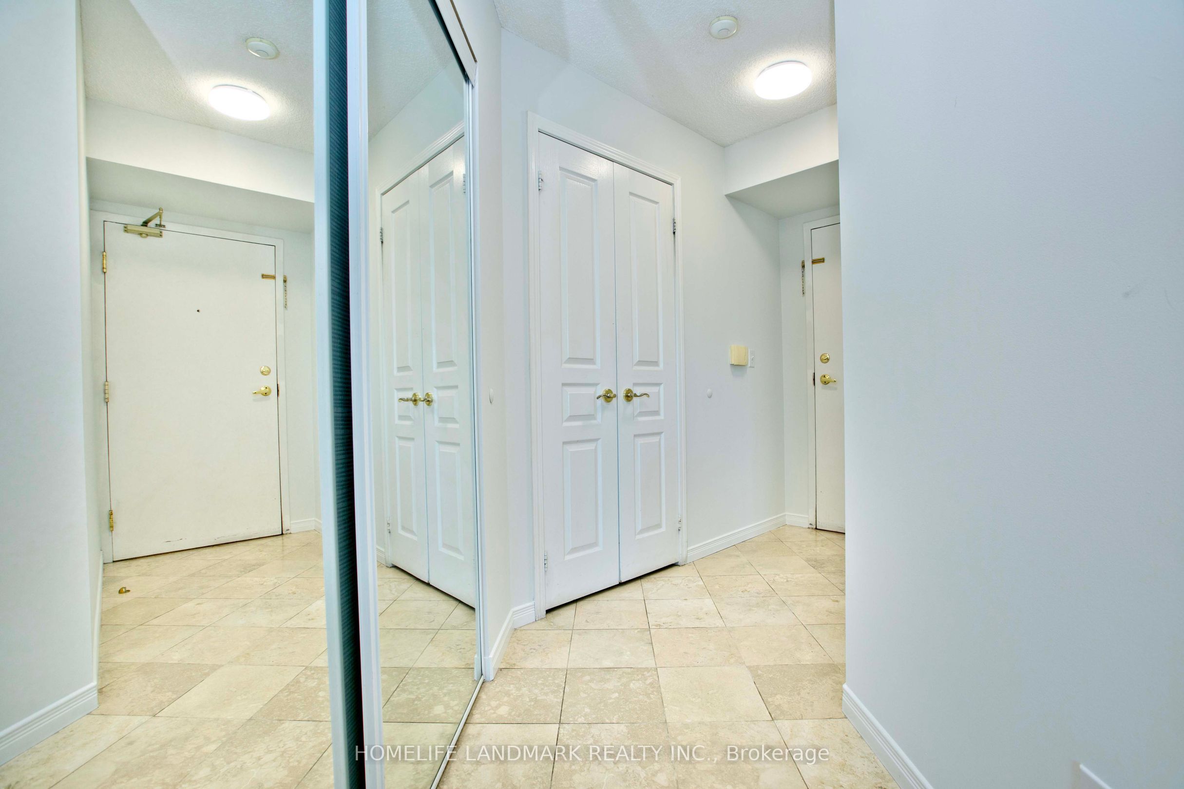 55 Harrison Garden Boulevard 1210 Property Photo 3