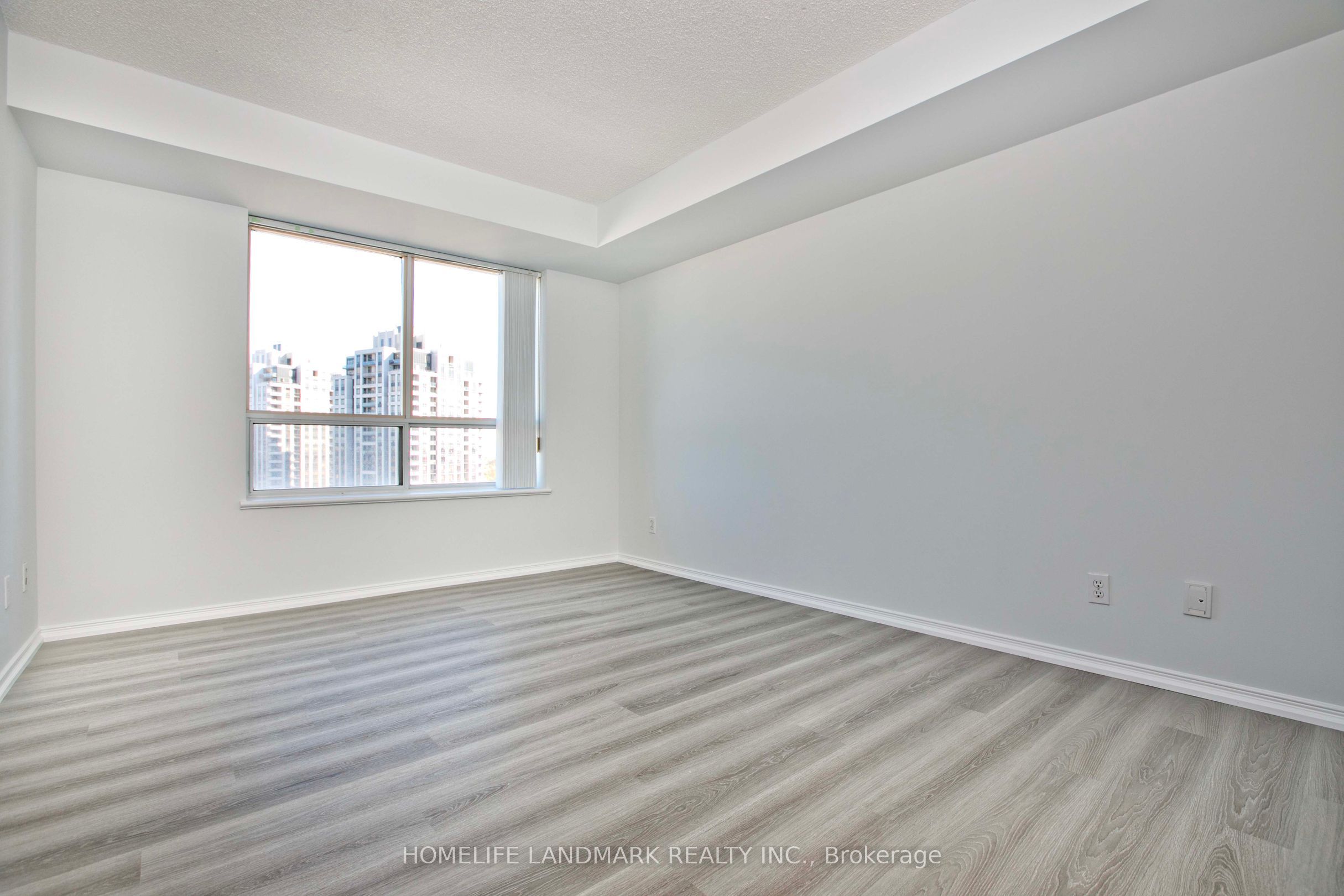 55 Harrison Garden Boulevard 1210 Property Photo 12