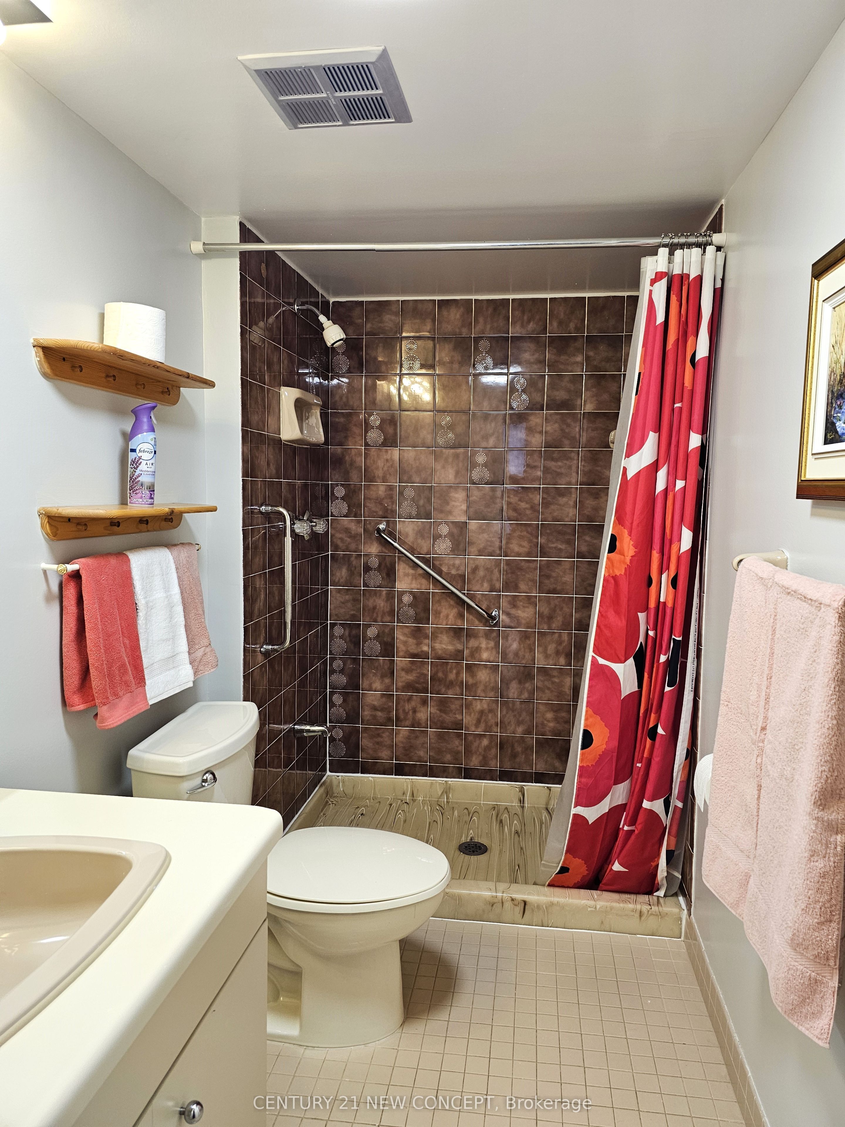 255 The Donway West E 123 Property Photo 25