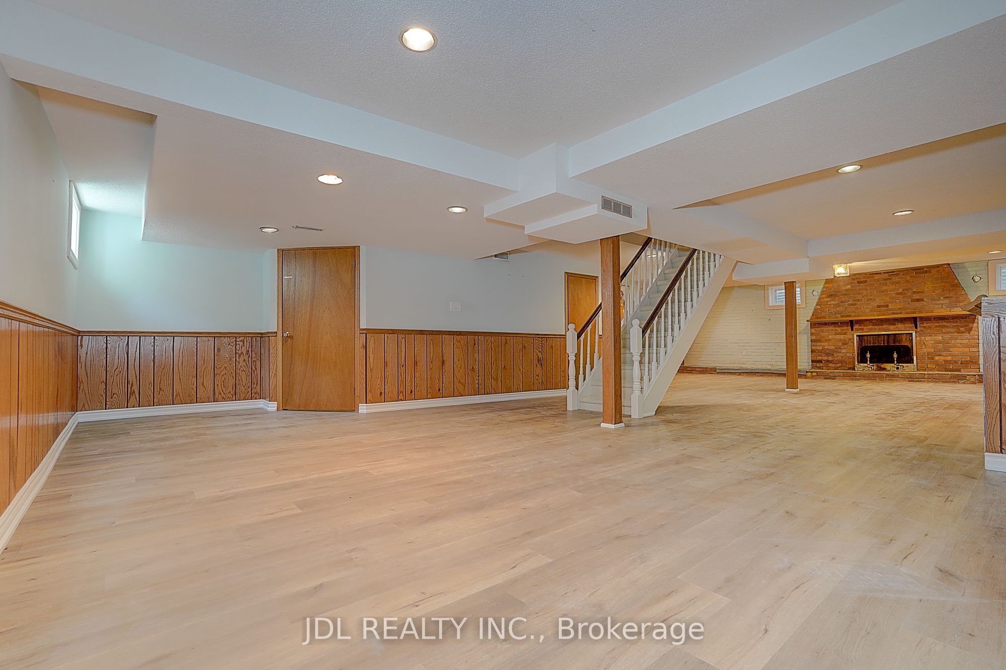 20 Mossgrove Trail Property Photo 44