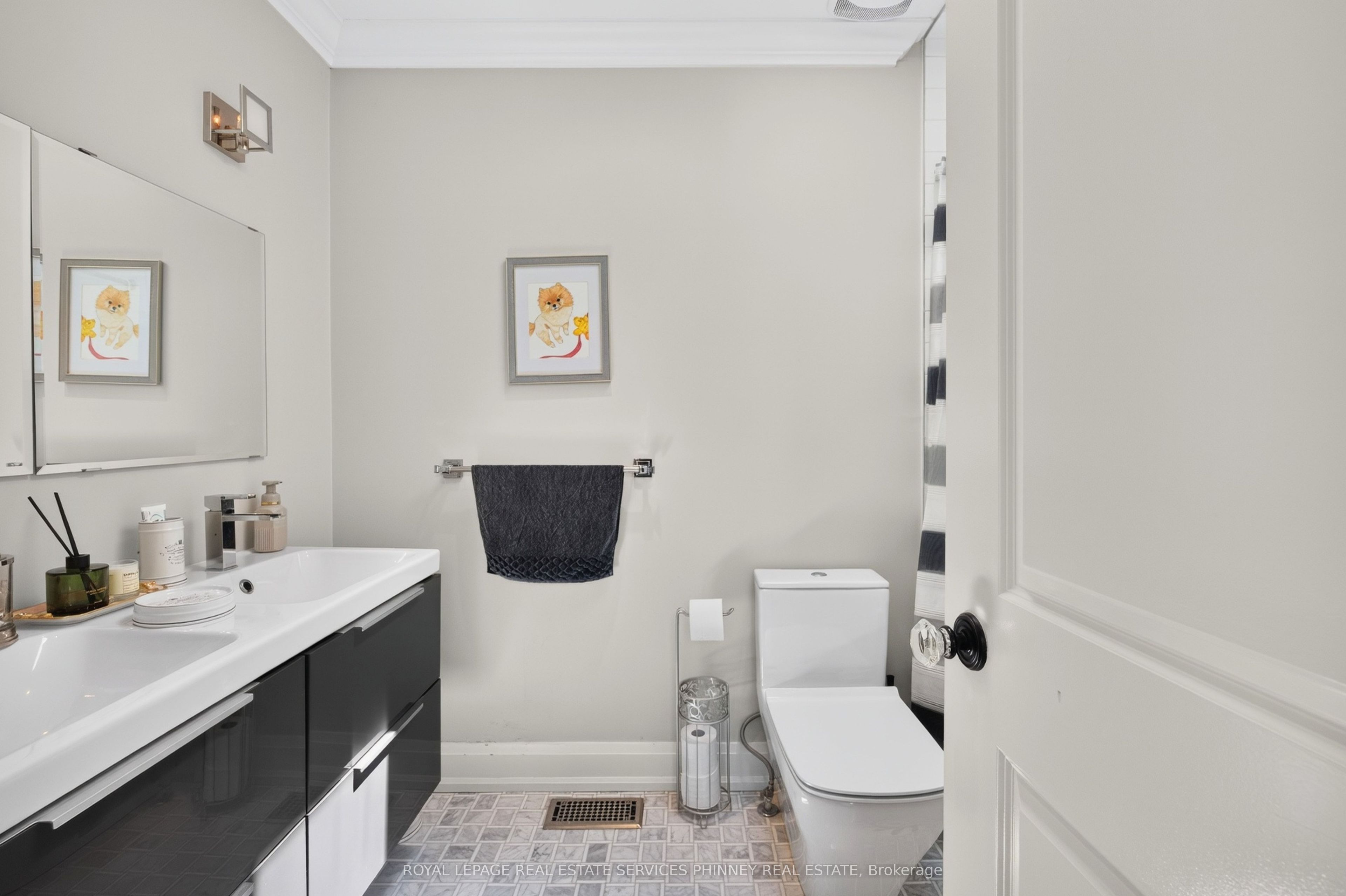 245 Florence Avenue Property Photo 26
