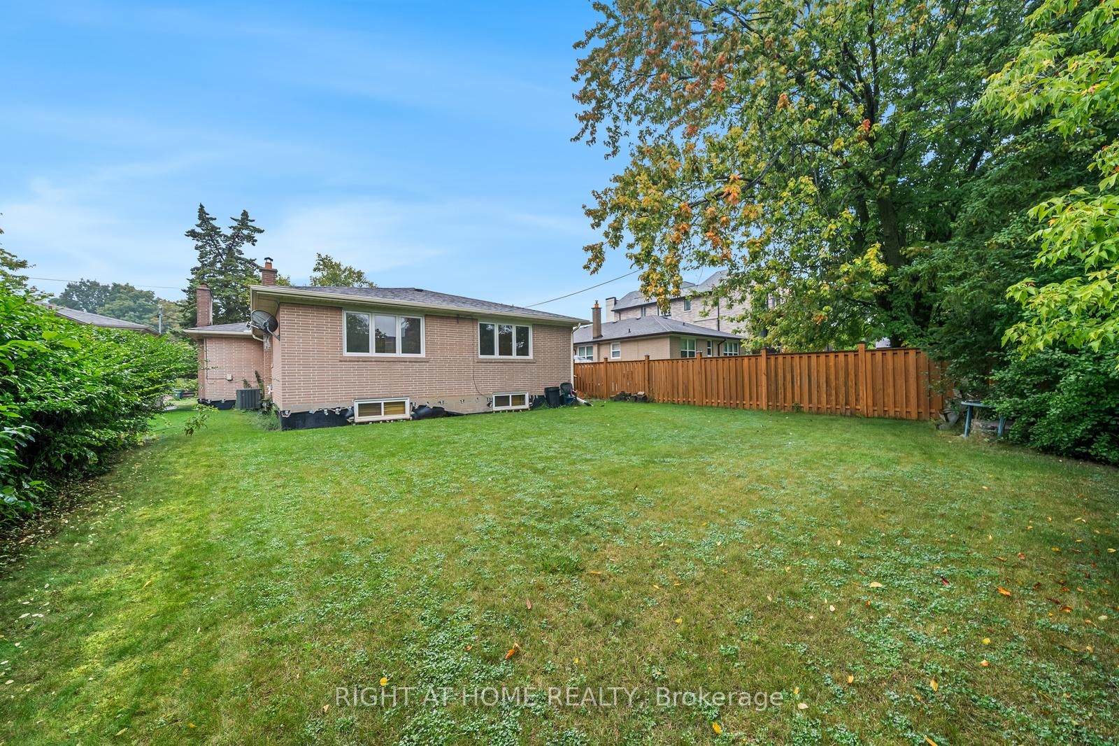 39 Heathview Avenue Property Photo 28
