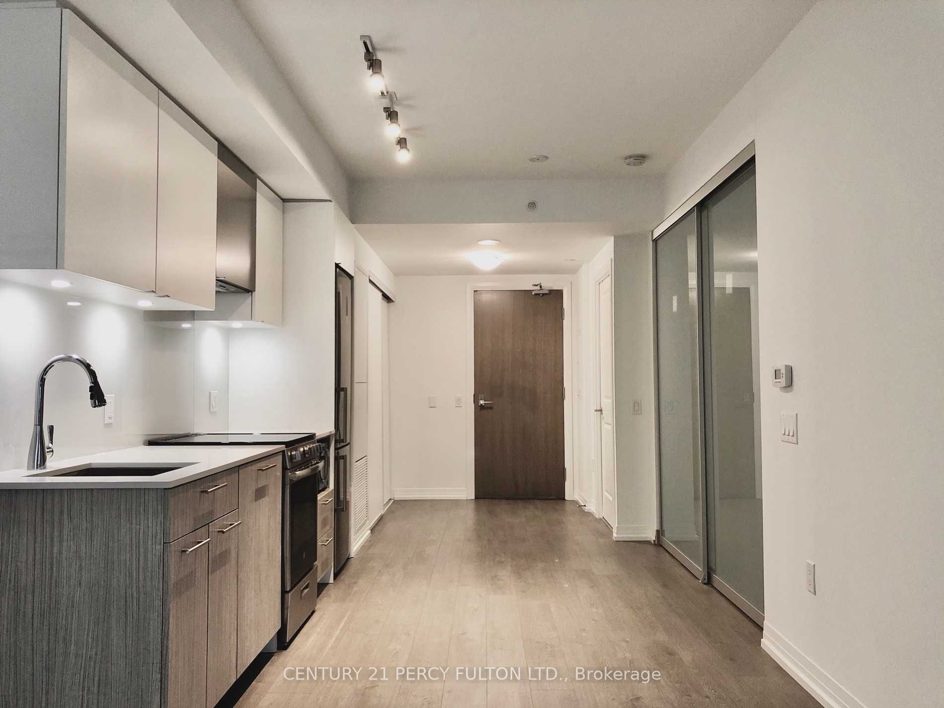 251 Jarvis Street 839 Property Photo 6
