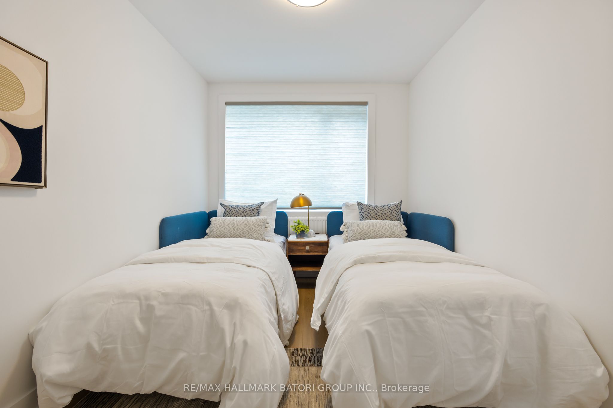357 Eglinton Avenue W A Property Photo 10