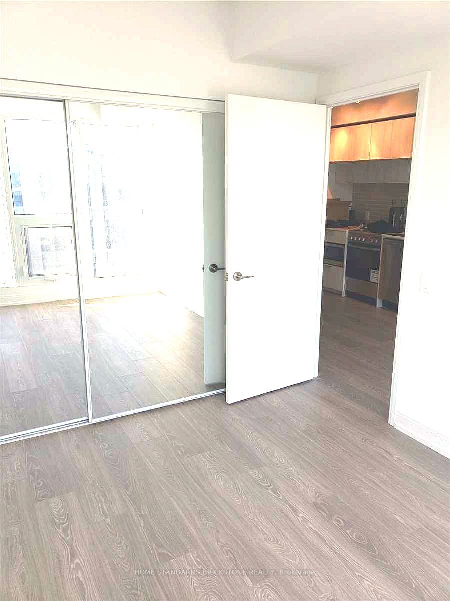 181 Dundas Street E 2106 Property Photo 4