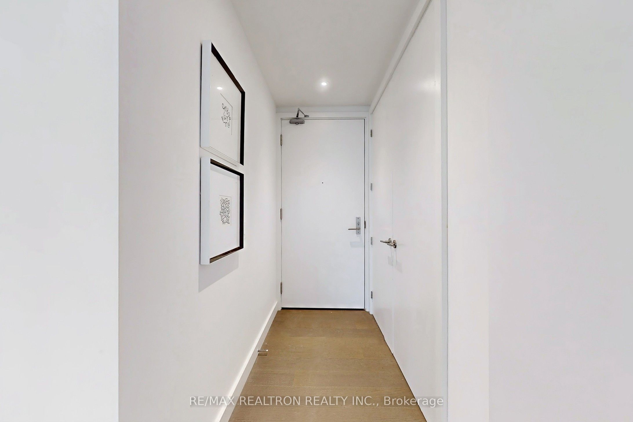 81 Wellesley Street E 2001 Property Photo 25
