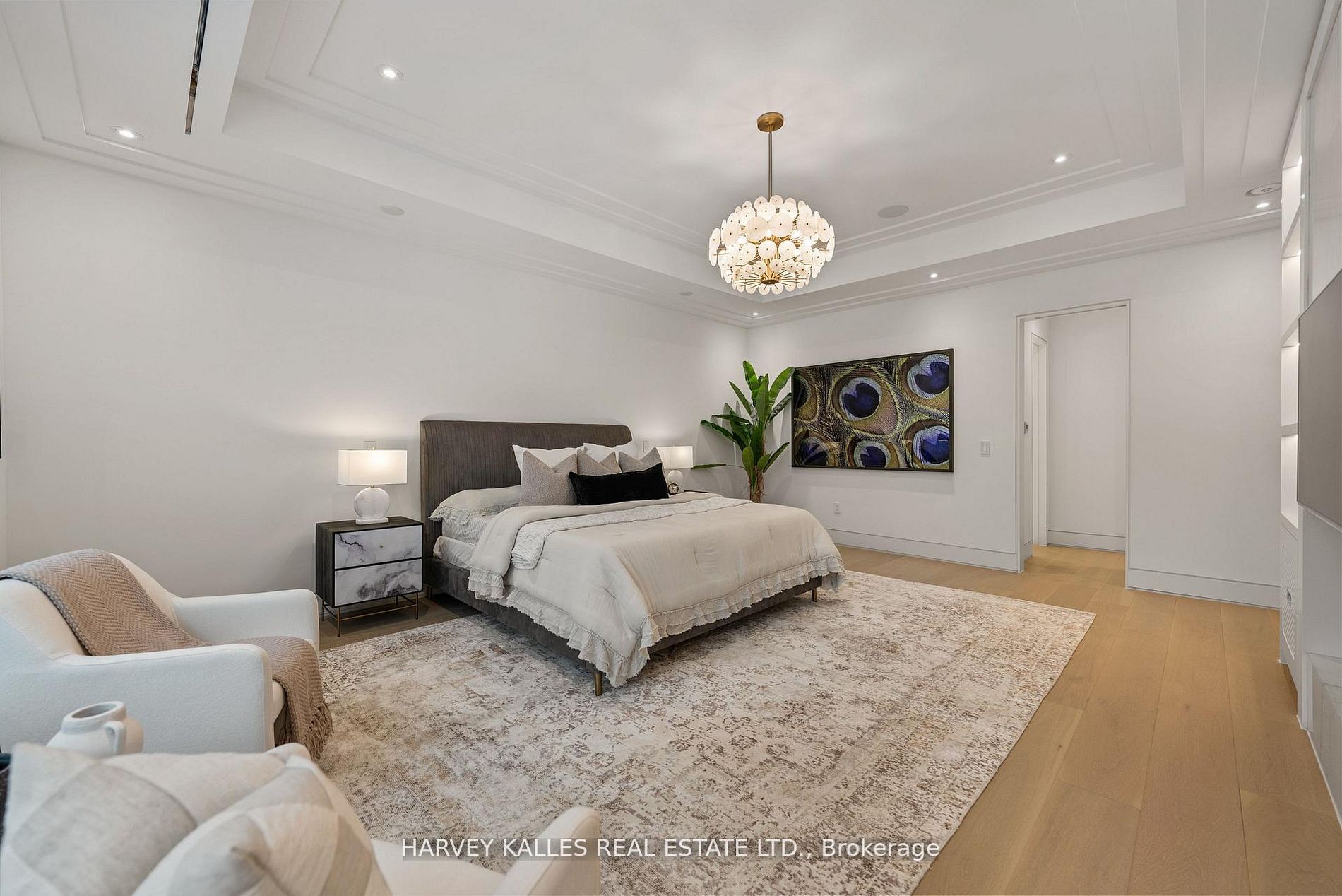 335 Lytton Boulevard Property Photo 19