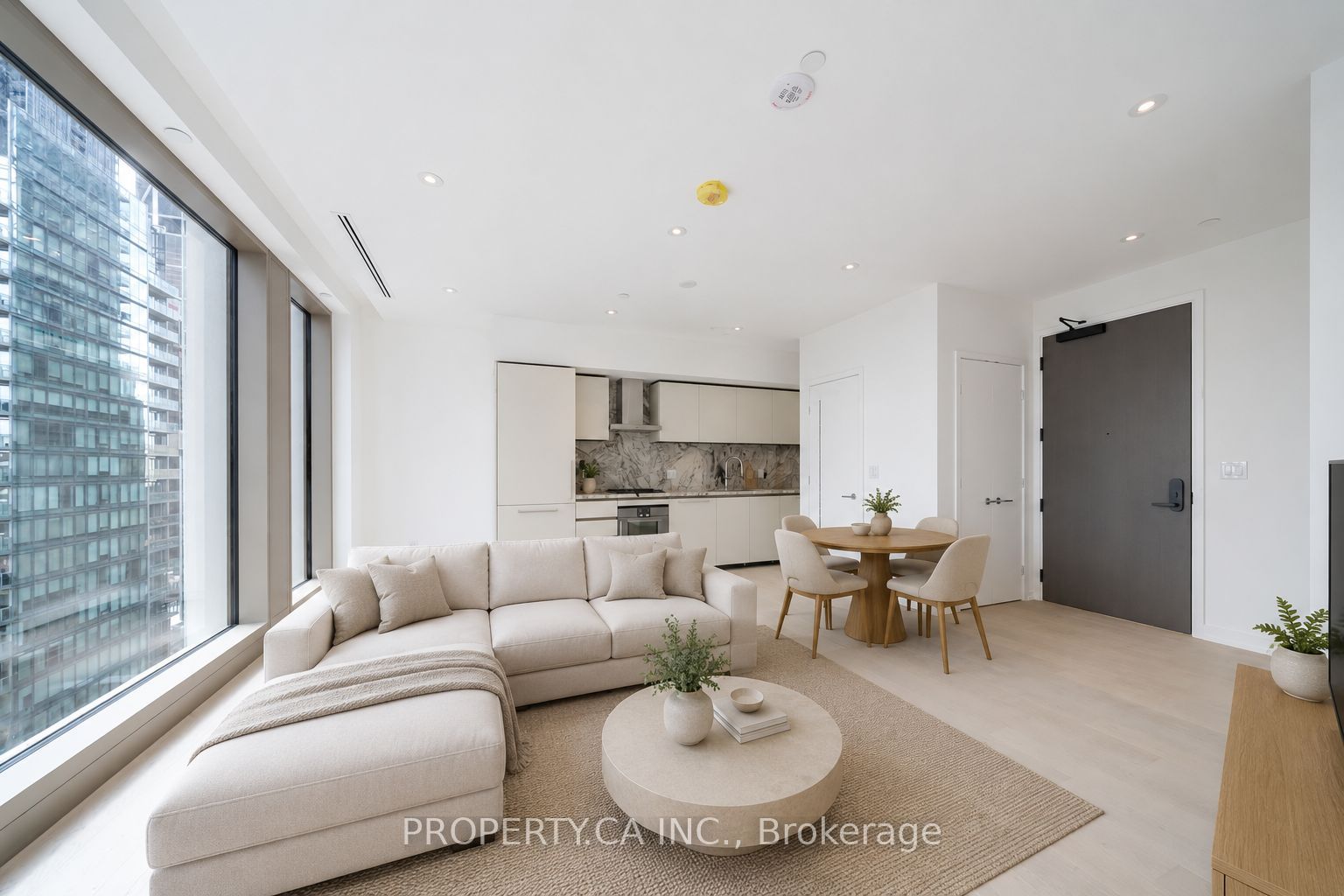 50 Scollard Street 1801 Property Photo 3