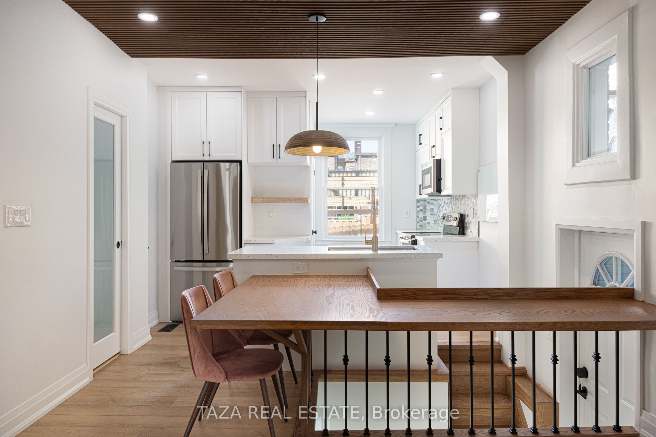 46 Euclid Avenue Property Photo 4