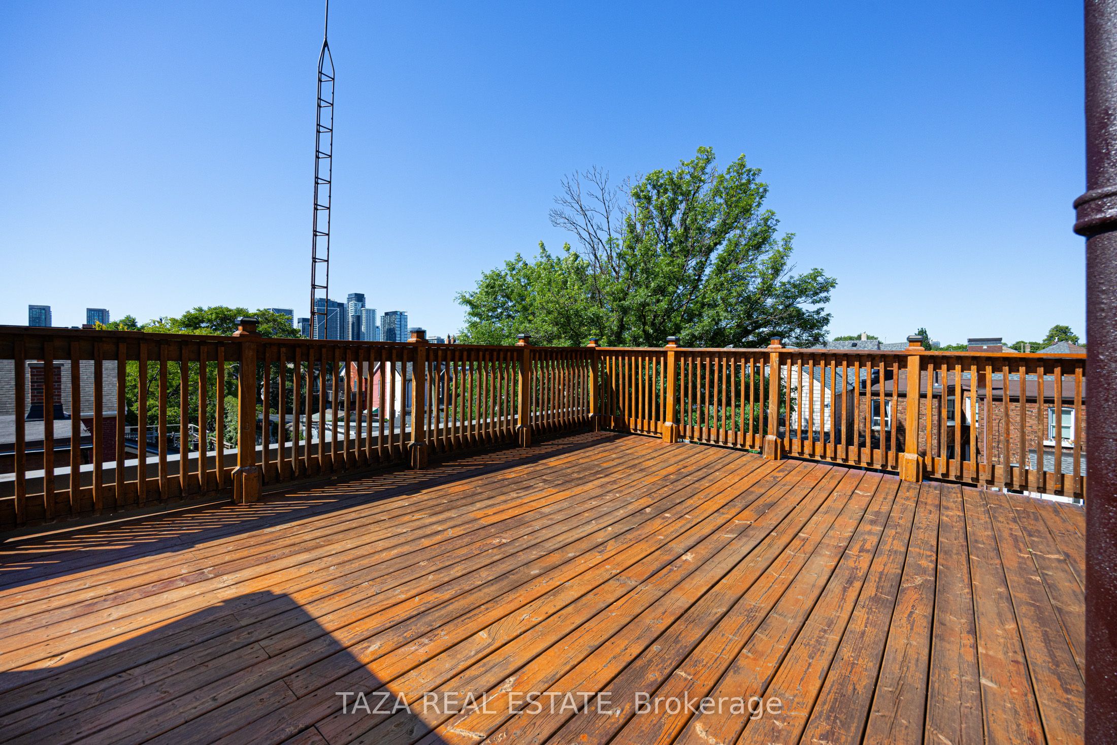46 Euclid Avenue Property Photo 5