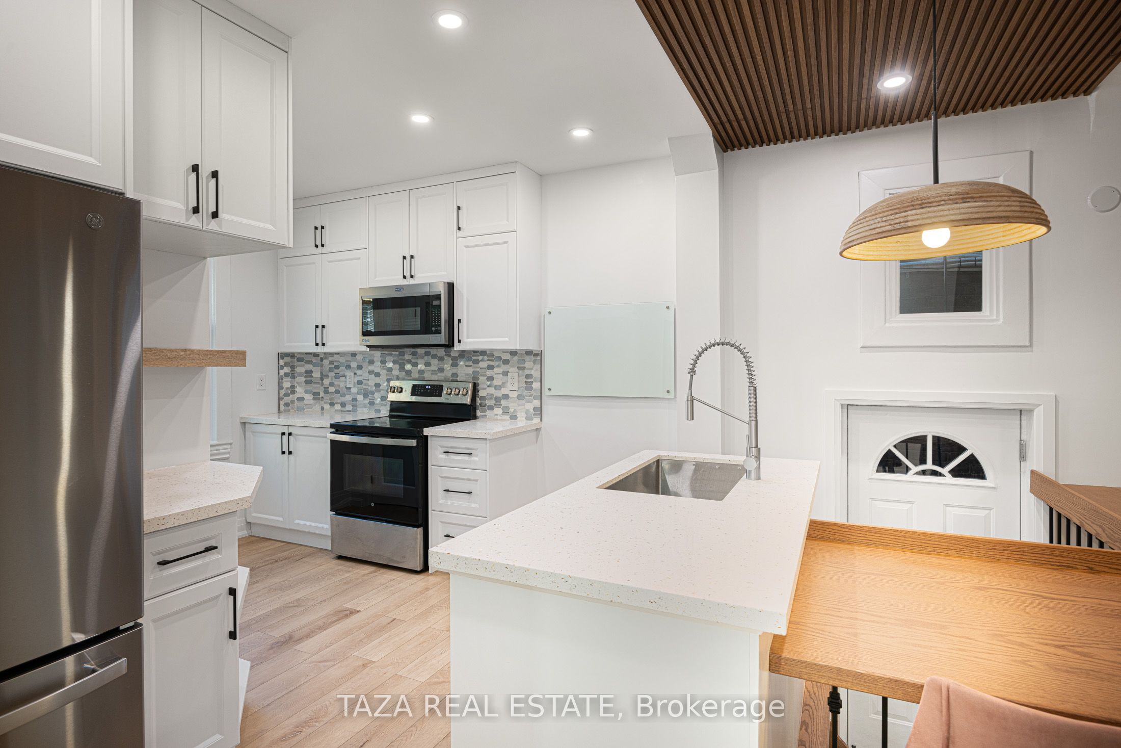 46 Euclid Avenue Property Photo 10