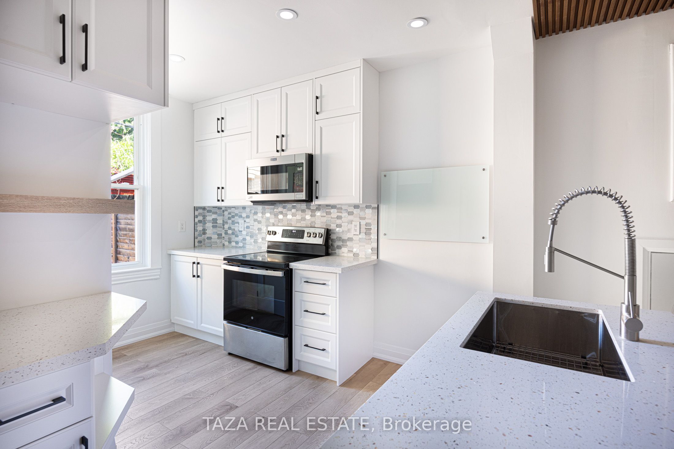 46 Euclid Avenue Property Photo 11