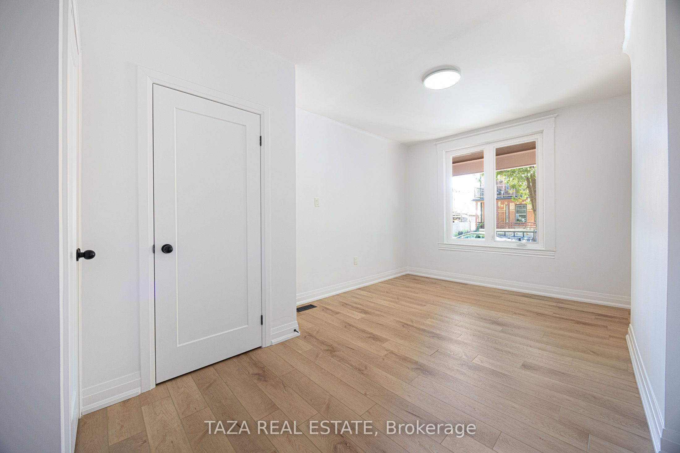 46 Euclid Avenue Property Photo 12