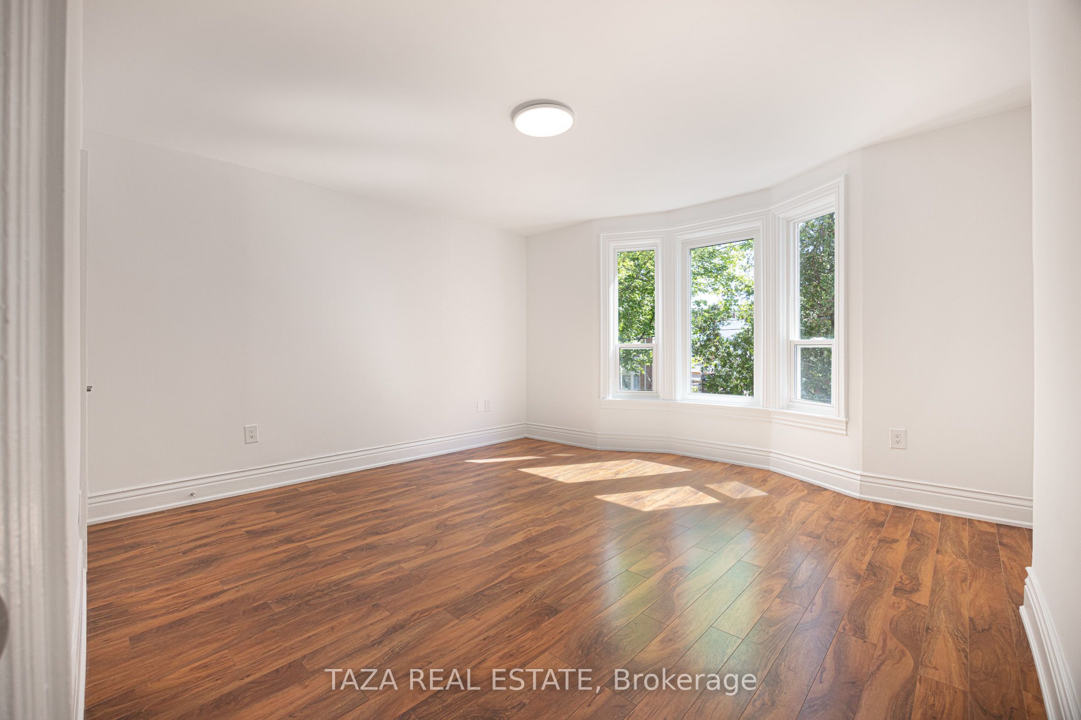 46 Euclid Avenue Property Photo 23