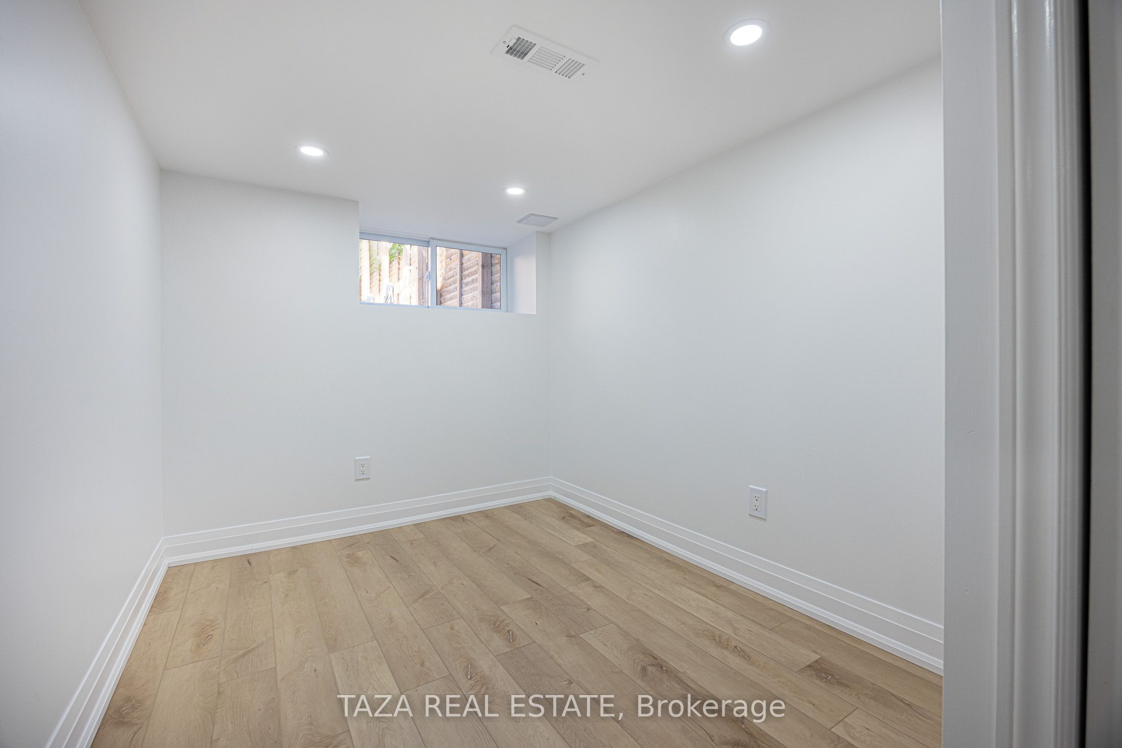 46 Euclid Avenue Property Photo 38